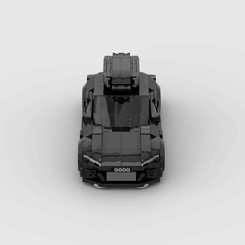 Audi RS6 | 300 Km/h Edition - Vox Megastore