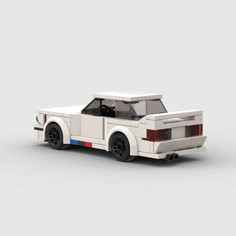 BMW 325i E30 - Vox Megastore