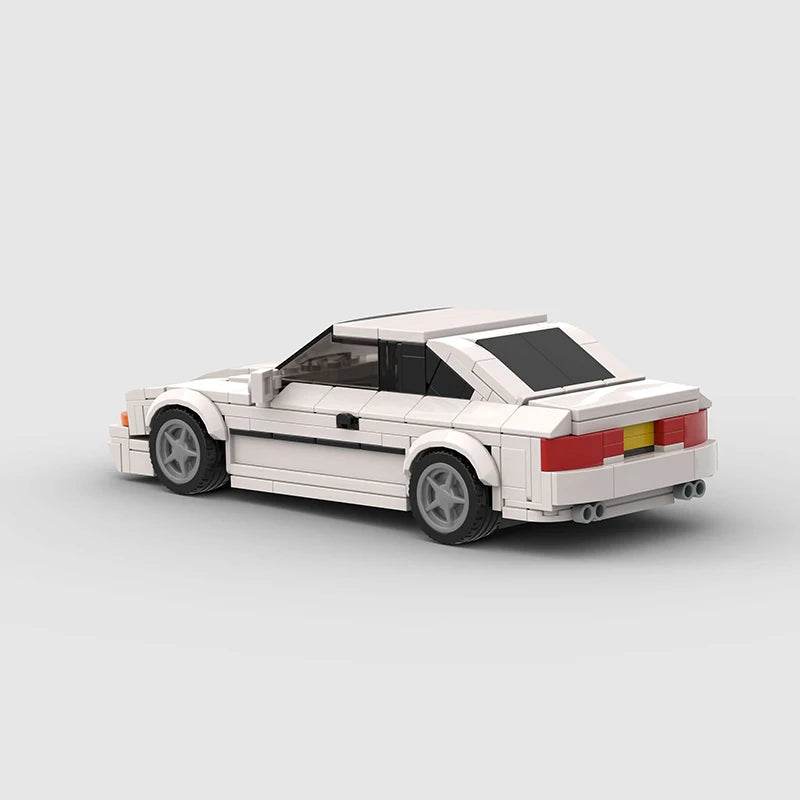 BMW 850CSi | White Edition - Vox Megastore