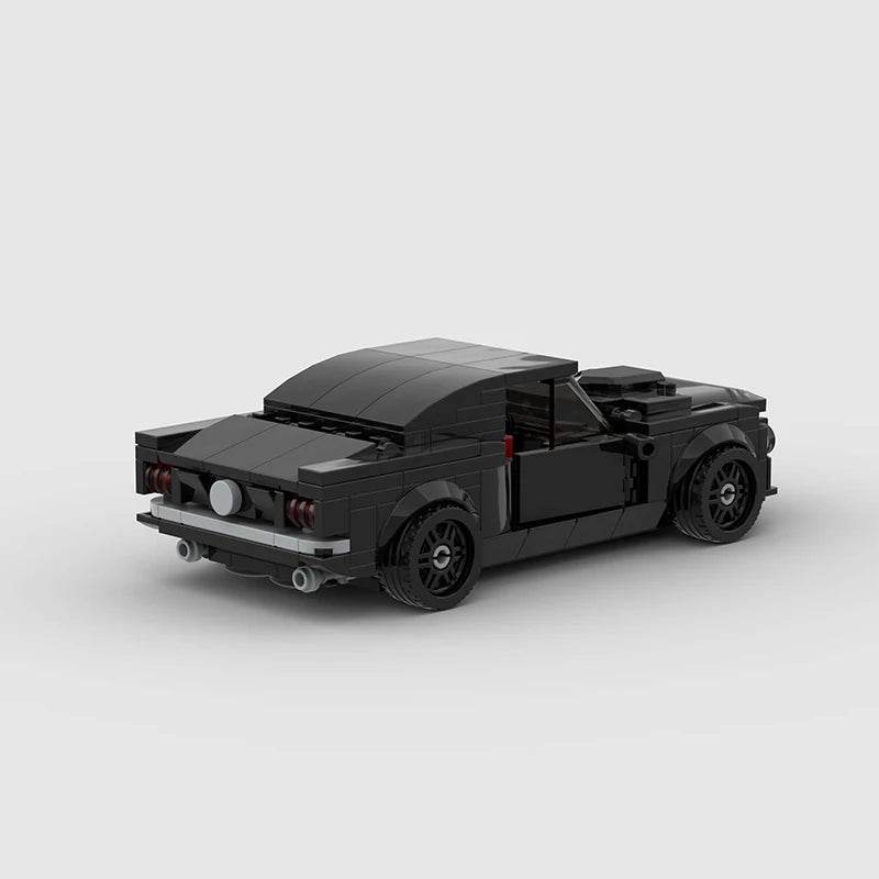 Ford Mustang Fastback - Vox Megastore