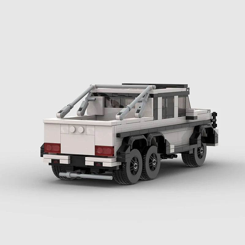 Mercedes-Benz AMG G63 6x6 - Vox Megastore