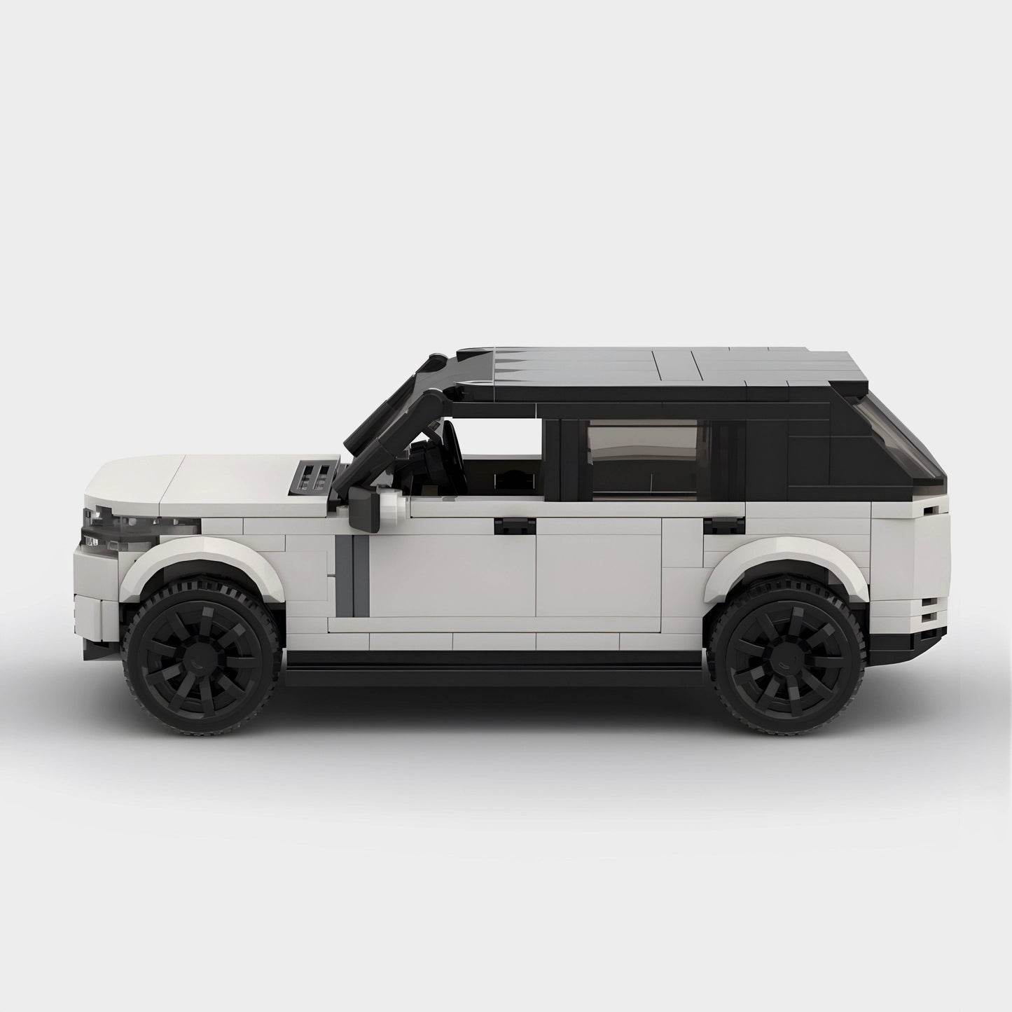 Range Rover - Vox Megastore