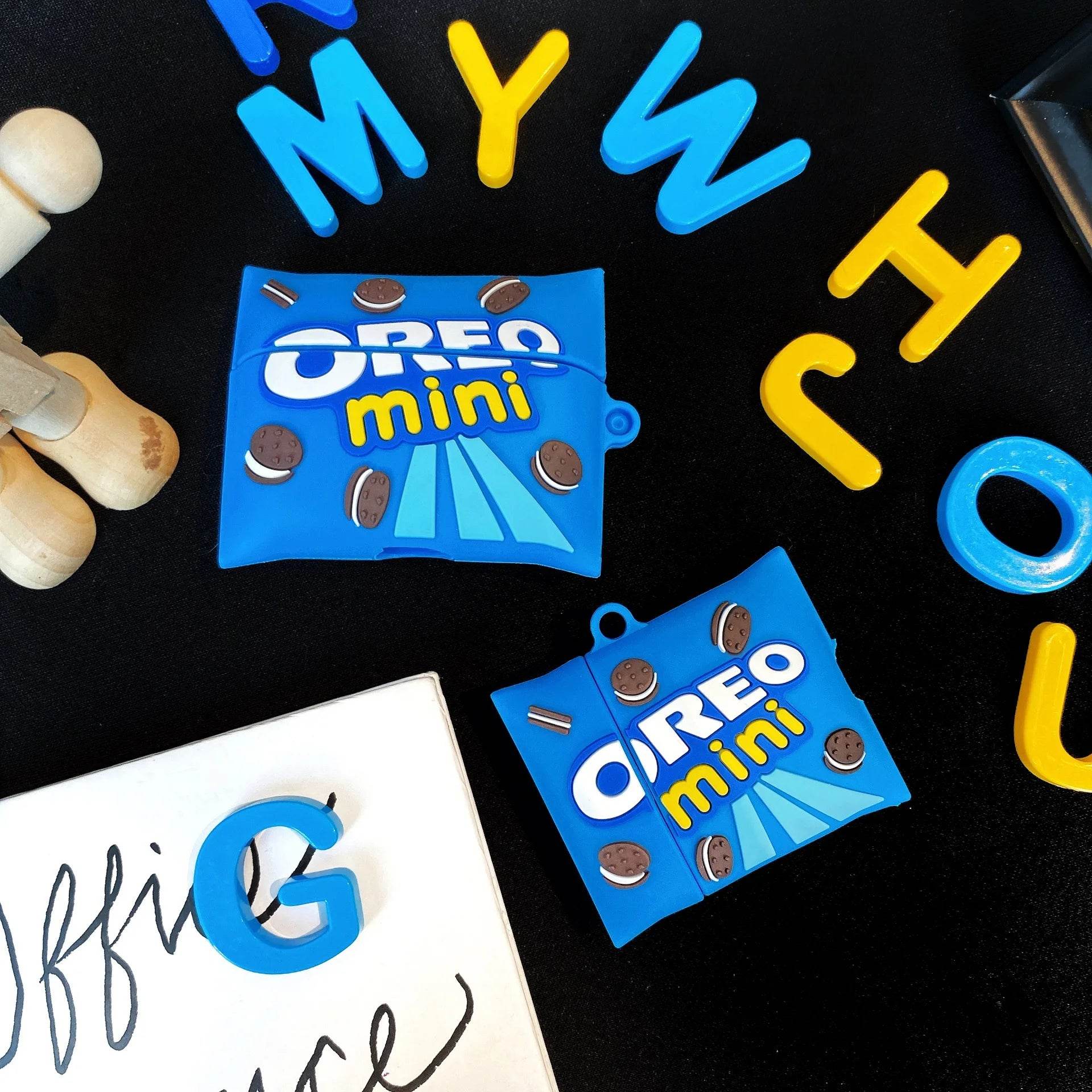 OREO Mini Chocolate Biscuit Case For AirPods - Vox Megastore